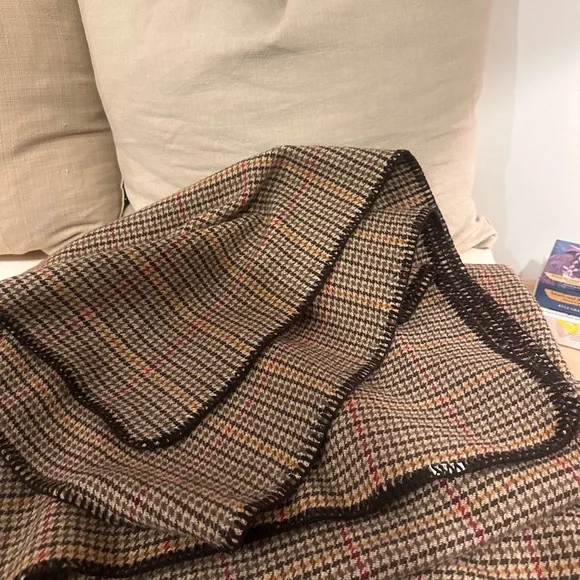 Ralph Lauren Plaid Wool blanket - Picture 4 of 6